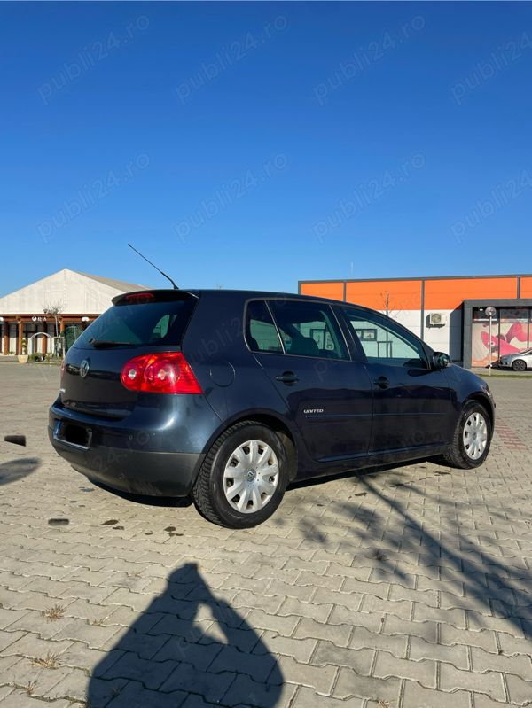 Albastru Utilizat 2009 VW Golf VI Comfortline Hatchback | 3.800 EUR (Preț OK) - Imagine 1/4