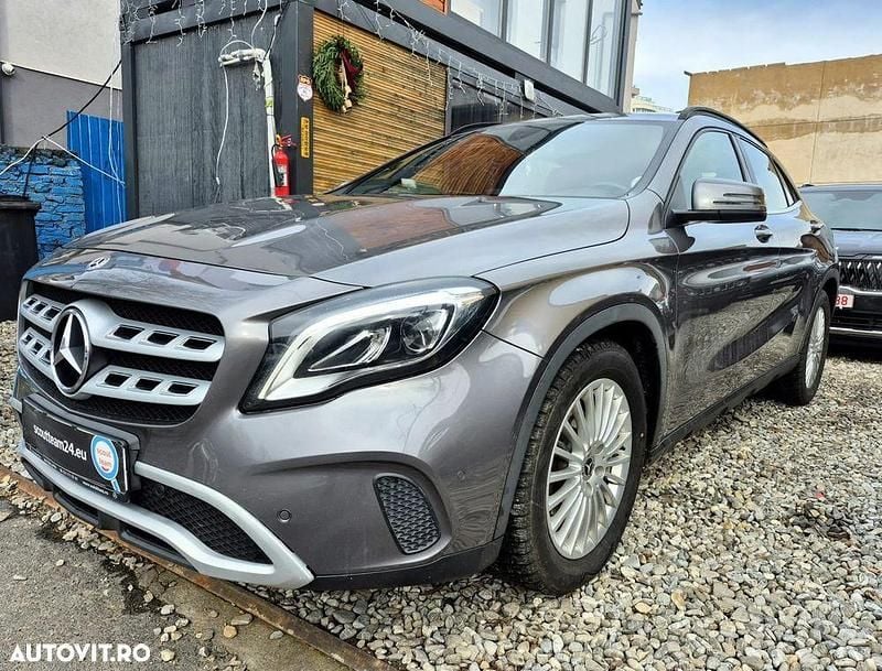 Culoaregri Utilizat 2018 Mercedes GLA200 SUV | 17.500 EUR (Super Preț) - Imagine 1/4