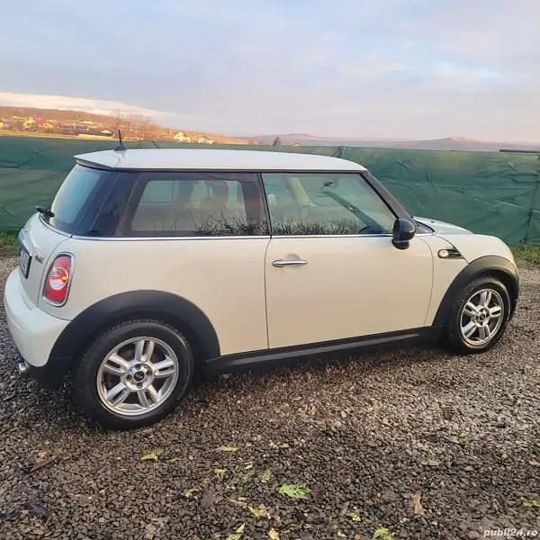 Second-hand Mini ONE 102 CP (75 kW) 2013 Alb Hatchback
