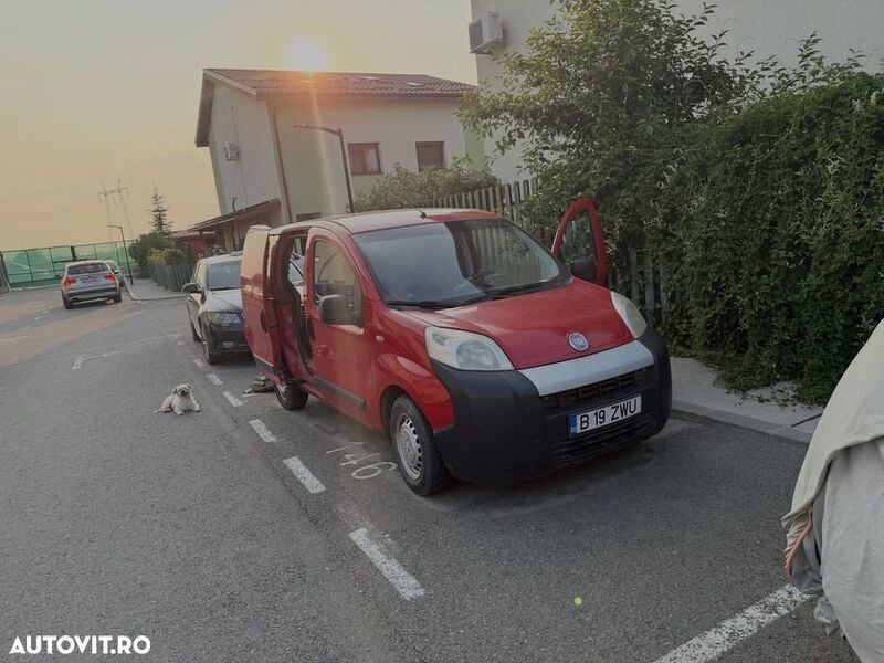 Rosu Utilizat 2008 Fiat Fiorino Monovolum | 1.900 EUR - Imagine 1/4