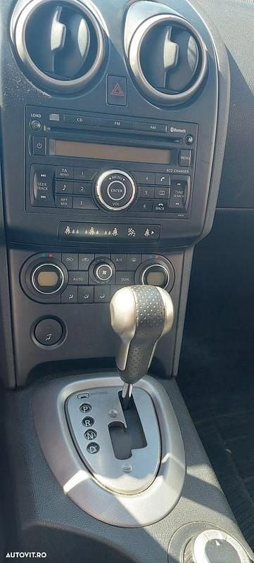 Second-hand Nissan Qashqai Tekna 150 CP (110 kW) 2008 Culoarenegru SUV