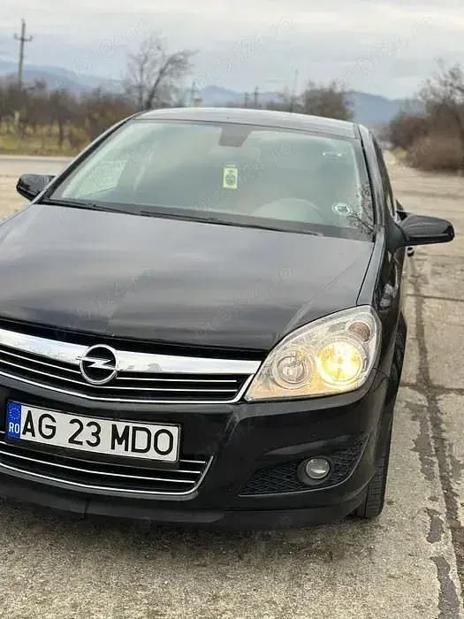 Utilizat 2009 Opel Astra Break | 2.500 EUR (Preț OK) - Imagine 1/4