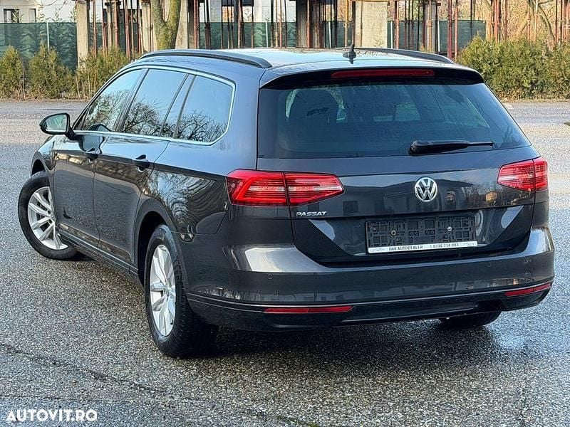 Second-hand VW Passat Comfortline 120 CP (88 kW) 2019 Culoaregri Break