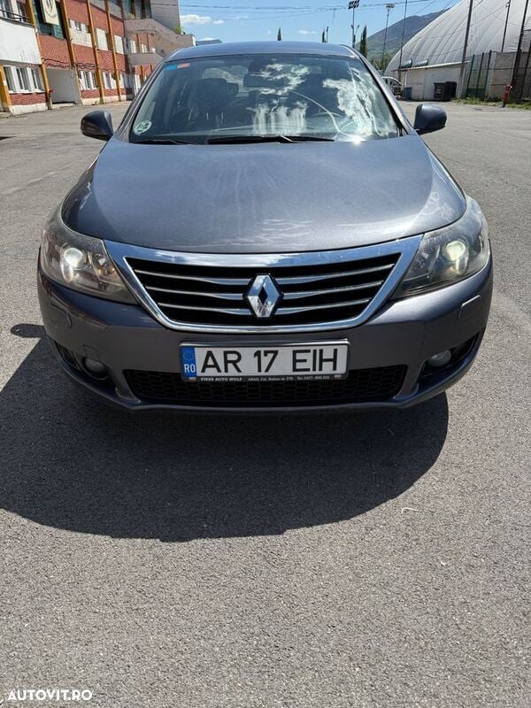 Gri Utilizat 2011 Renault Latitude Berlinǎ | 3.299 EUR - Imagine 1/4