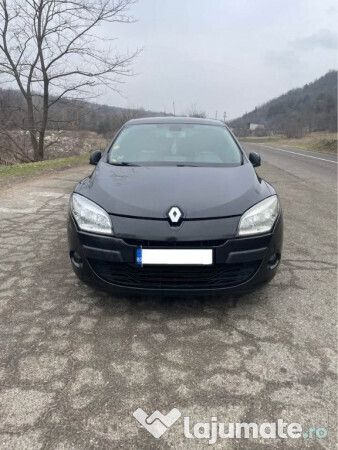Negru Utilizat 2010 Renault Mégane III Berlinǎ | 3.850 EUR (Preț OK) - Imagine 1/4