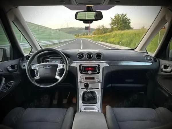 Second-hand Ford Galaxy 103 CP (75 kW) 2010 Monovolum