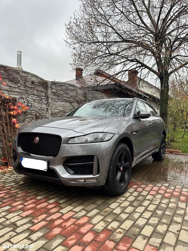 Second-hand Jaguar F-Pace R-Sport 180 CP (132 kW) 2019 Culoaregri SUV