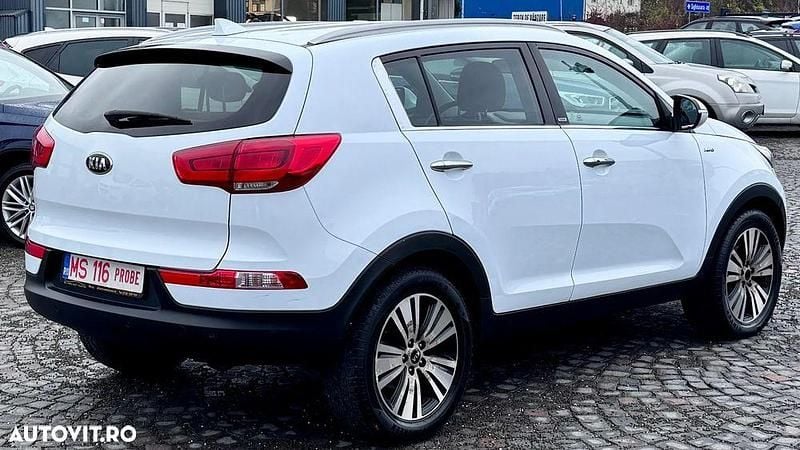Second-hand Kia Sportage 136 CP (100 kW) 2015 Culoarealb SUV