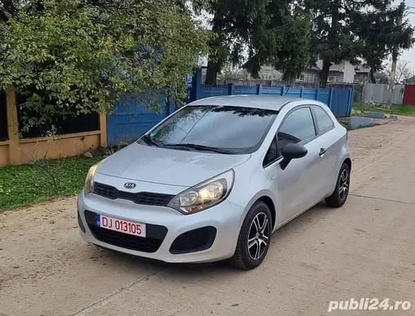 Utilizat 2012 Kia Rio Coupe | 3.750 EUR (Preț OK) - Imagine 1/4
