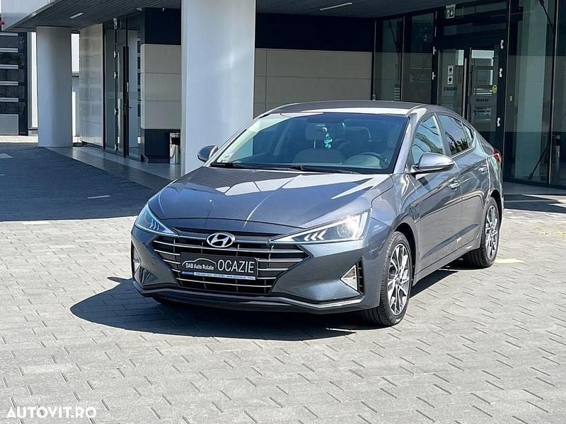 Culoareargint Utilizat 2019 Hyundai Elantra Berlinǎ | 14.850 EUR (Preț OK) - Imagine 1/4