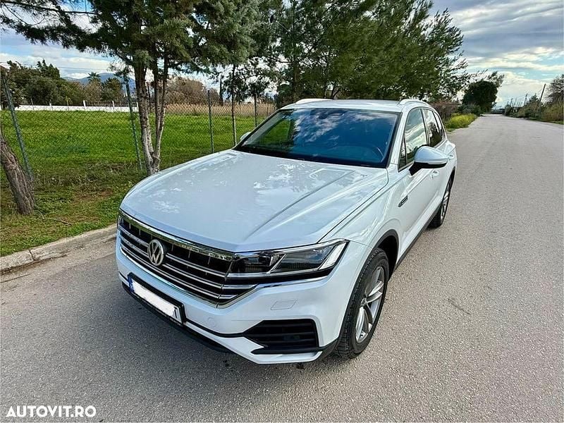 Second-hand VW Touareg Style 231 CP (169 kW) 2018 Culoarealb SUV
