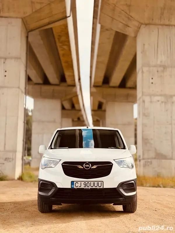 Utilizat 2020 Opel Combo Monovolum | 8.299 EUR (Preț OK) - Imagine 1/4