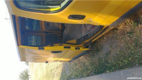 Second-hand Renault Trafic 82 CP (60 kW) 2005 Monovolum