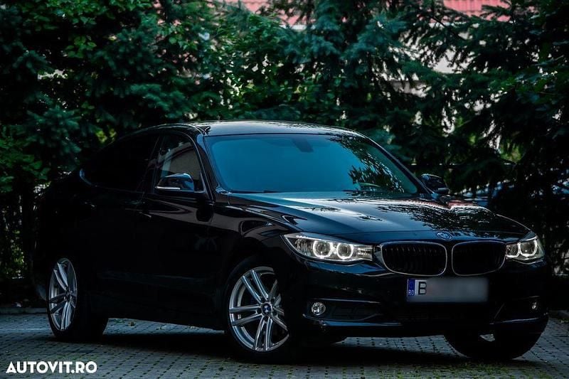 Culoarenegru Utilizat 2016 BMW 320 Gran Turismo Comfort Edition Berlinǎ | 16.200 EUR (Preț OK) - Imagine 1/4