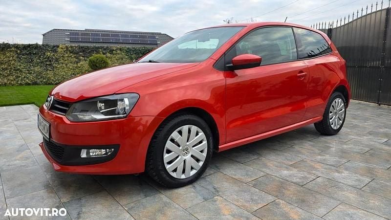 Culoarerosu Utilizat 2011 VW Polo Hatchback | 4.500 EUR (Preț OK) - Imagine 1/4
