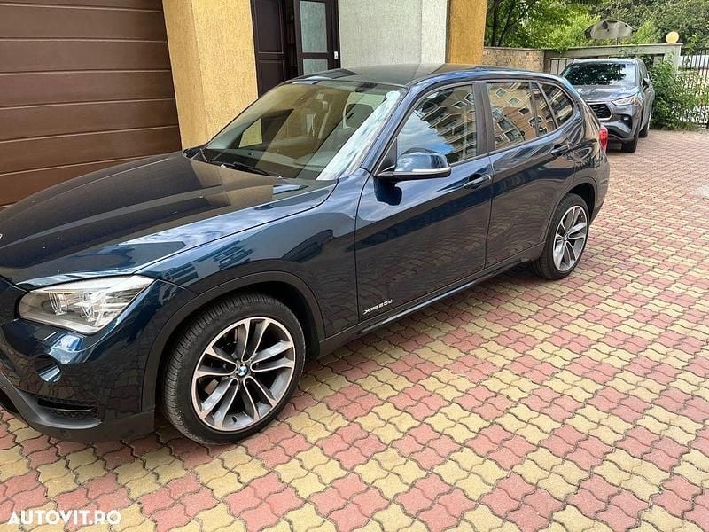 Culoarealbastru Utilizat 2012 BMW X1 M Sport SUV | 8.990 EUR (Super Preț) - Imagine 1/4