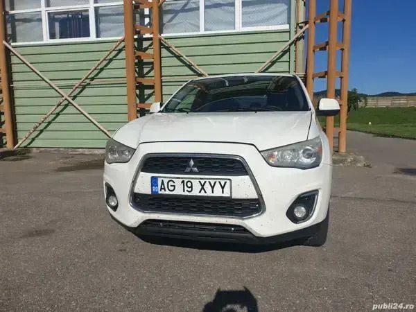 Alb Utilizat 2013 Mitsubishi ASX SUV | 5.690 EUR (Preț bun) - Imagine 1/4