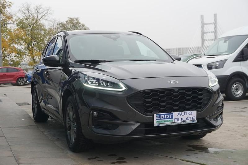 Second-hand Ford Kuga 190 CP (139 kW) 2023 Gri SUV