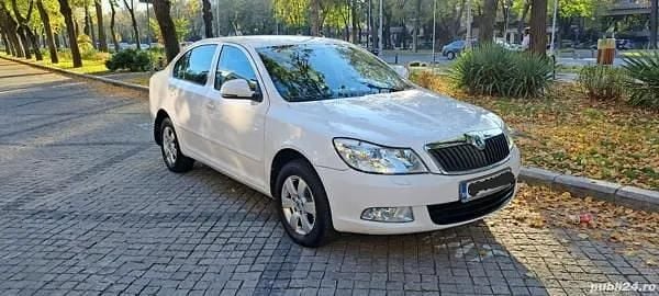 Second-hand 2011 Skoda Octavia Berlinǎ | 5.490 EUR (Preț OK) - Imagine 1/4
