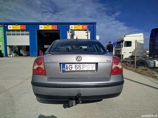 Second-hand VW Passat 131 CP (96 kW) 2004 Berlinǎ