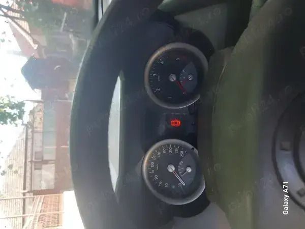 Utilizat 2005 Renault Mégane II Break | 1.100 EUR (Preț bun) - Imagine 1/4