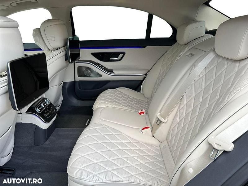 Second-hand Mercedes S500 435 CP (319 kW) 2022 Culoarenegru Berlinǎ