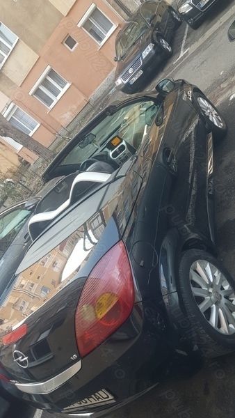 Second-hand Opel Tigra 125 CP (91 kW) 2005 Negru Cabrio