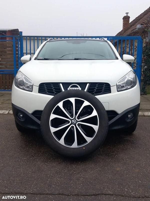 Culoarealb Second-hand 2013 Nissan Qashqai N-Connecta SUV | 7.590 EUR (Preț OK) - Imagine 1/4