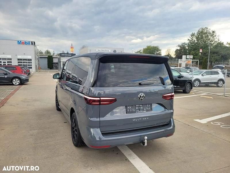 Nouă VW Multivan Life 150 CP (110 kW) 2025 Culoaregri Van