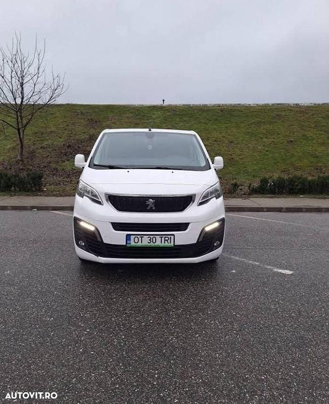 Second-hand Peugeot Expert 122 CP (89 kW) 2017 Culoarealb Van