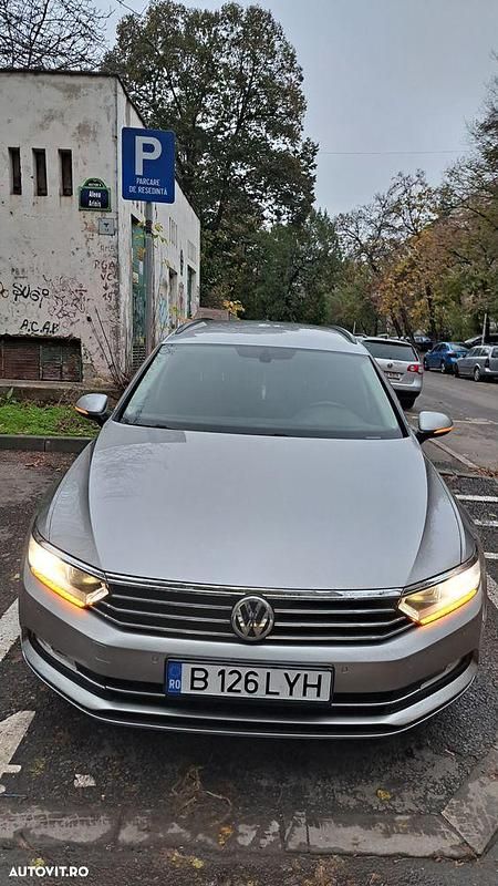 Culoaremaro Utilizat 2015 VW Passat Comfortline Break | 8.200 EUR (Preț OK) - Imagine 1/4