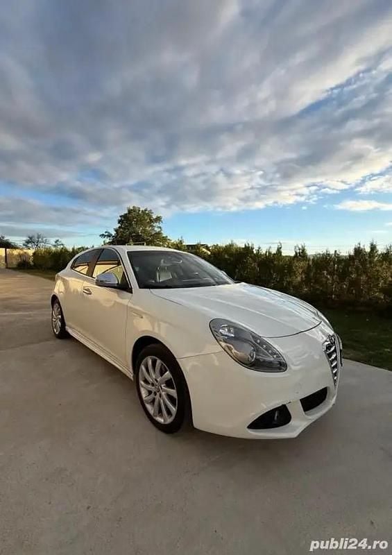 Second-hand Alfa Romeo Giulietta 170 CP (125 kW) 2012 Hatchback