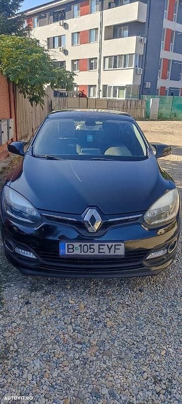 Culoarenegru Utilizat 2014 Renault Mégane III Dynamique Hatchback | 6.250 EUR (Preț OK) - Imagine 1/4