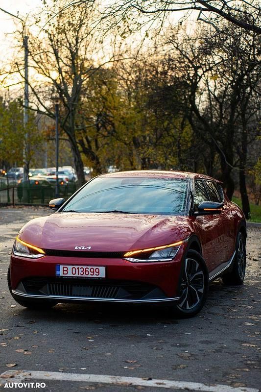 Culoarerosu Utilizat 2022 Kia EV6 SUV | 28.500 EUR - Imagine 1/4