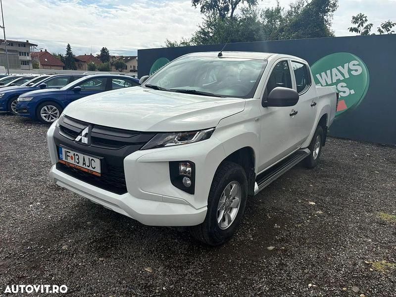 Culoarealb Utilizat 2021 Mitsubishi L200 Invite Pickup | 21.950 EUR (Preț OK) - Imagine 1/4