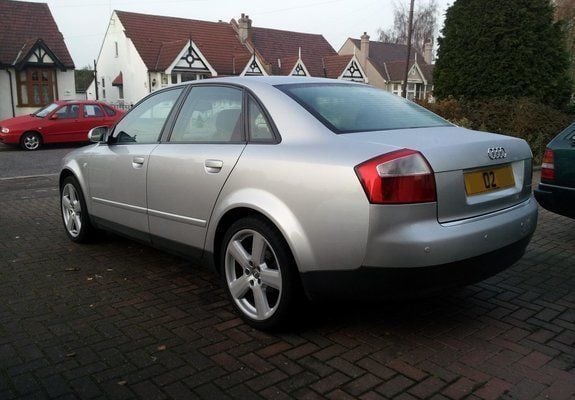 Second-hand Audi A4 110 CP (80 kW) 2006 Gri Berlinǎ