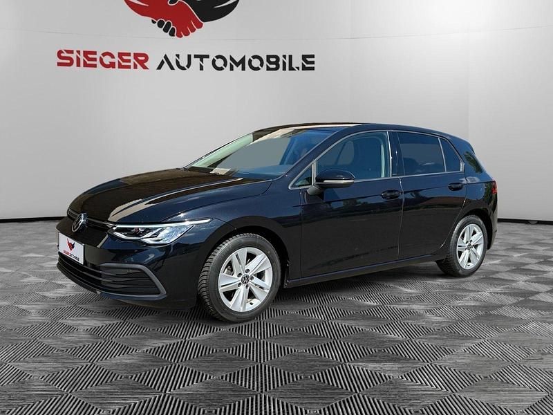 Utilizat 2020 VW Golf VIII Life | 23.019 EUR (Scump) - Imagine 1/1