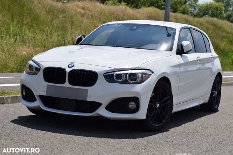 Alb Utilizat 2018 BMW 120 M Sport Hatchback | 15.750 EUR - Imagine 1/4