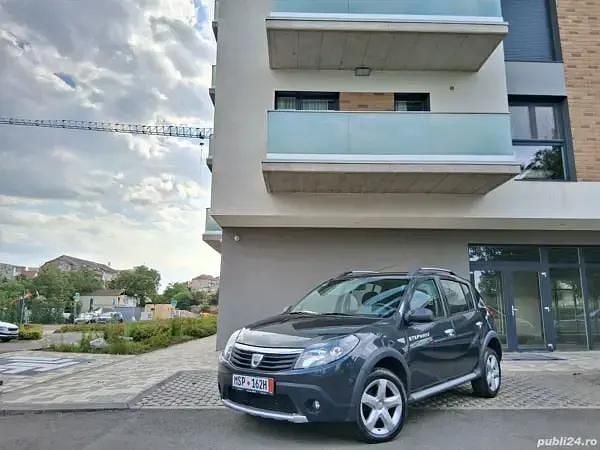 Second-hand Dacia Sandero Stepway 84 CP (61 kW) 2011 Hatchback