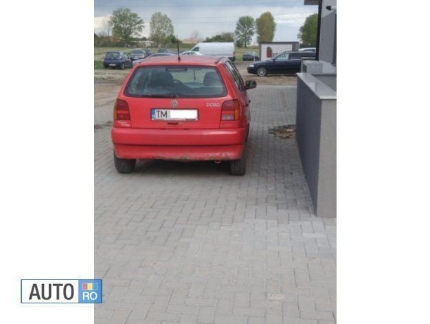 Rosu Second-hand 1996 VW Polo Hatchback | 600 EUR - Imagine 1/4