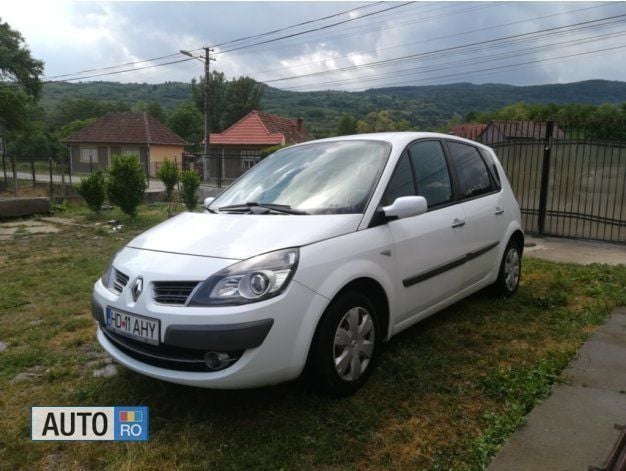 Second-hand Renault Scénic III 110 CP (80 kW) 2009 Alb Monovolum