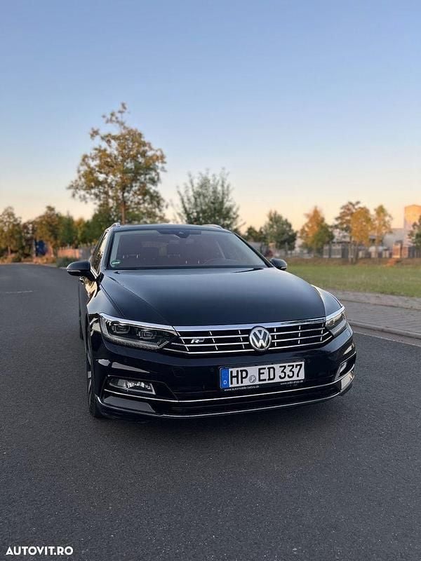 Negru Utilizat 2016 VW Passat Highline Break | 20.000 EUR (Scump) - Imagine 1/4