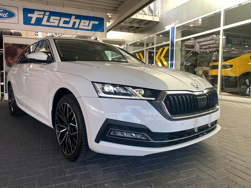 Utilizat 2021 Skoda Octavia Style Break | 25.211 EUR - Imagine 1/1