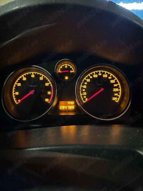 Second-hand Opel Astra 90 CP (66 kW) 2010 Hatchback