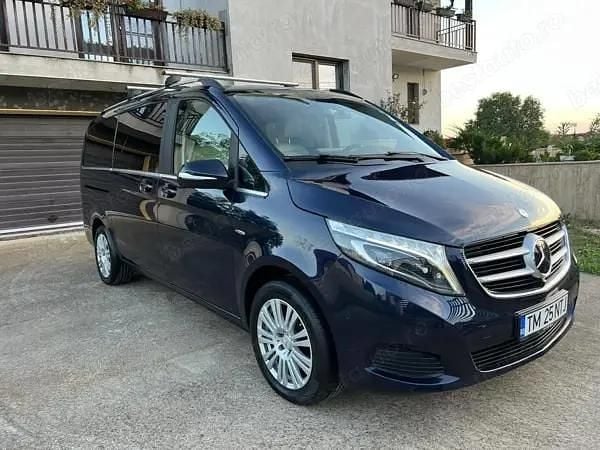 Albastru Utilizat 2016 Mercedes V250 Business Monovolum | 46.500 EUR (Puțin scump) - Imagine 1/4