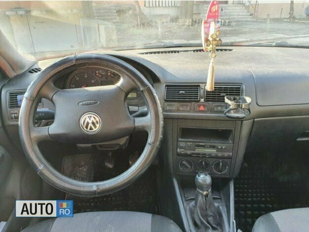 Second-hand VW Golf IV 100 CP (73 kW) 2003 Rosu Break