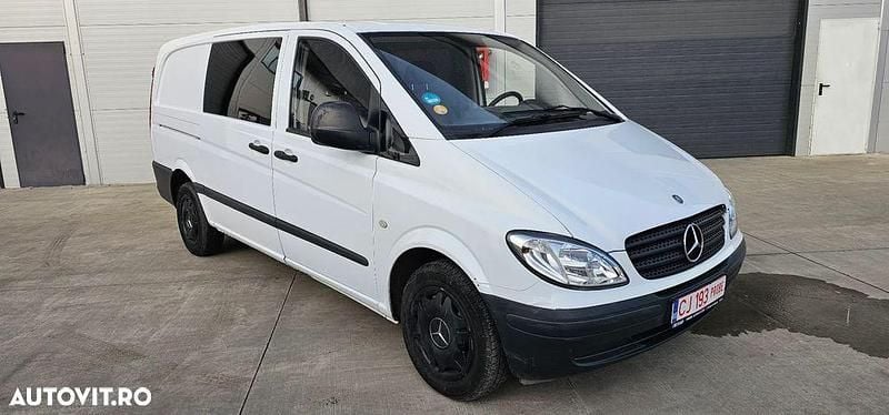 Culoarealb Utilizat 2008 Mercedes Vito Van | 3.950 EUR (Super Preț) - Imagine 1/4