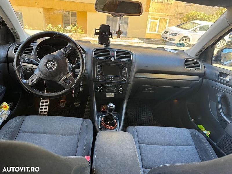 Culoarenegru Utilizat 2012 VW Golf VII Comfortline Break | 5.300 EUR (Puțin scump) - Imagine 1/4