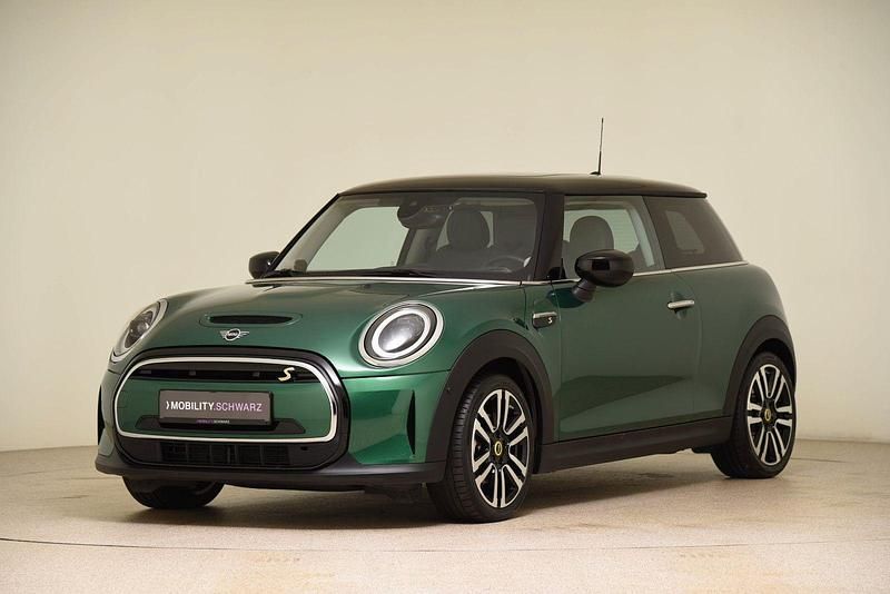Utilizat 2023 Mini Cooper SE Classic Hatchback | 24.104 EUR - Imagine 1/1