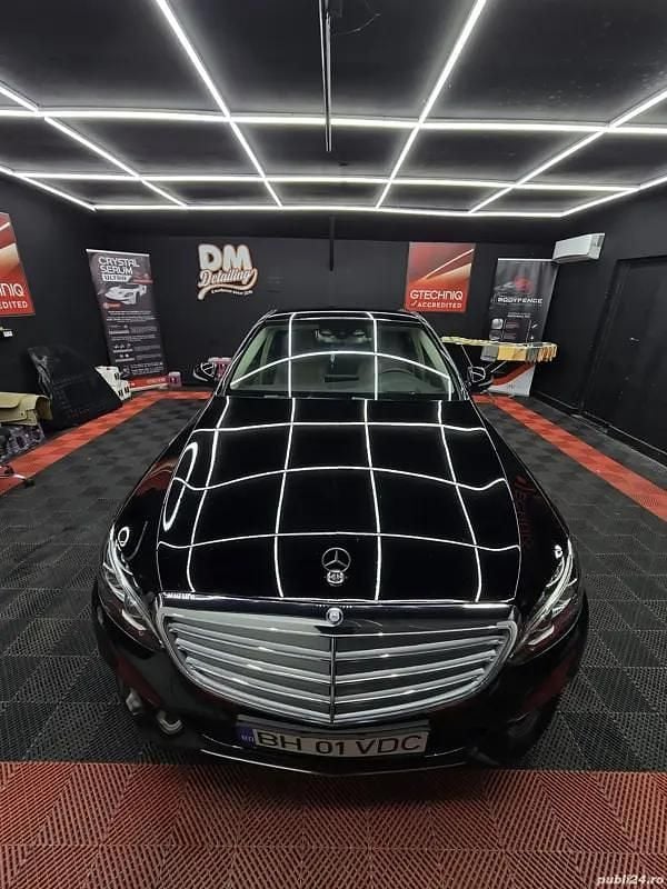 Second-hand Mercedes C220 170 CP (125 kW) 2014 Negru Berlinǎ